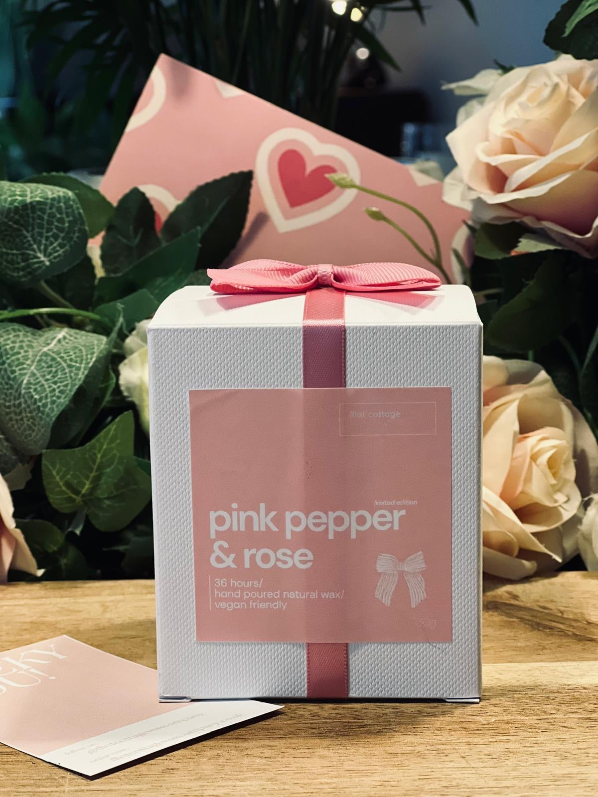 rose and pink pepper candle